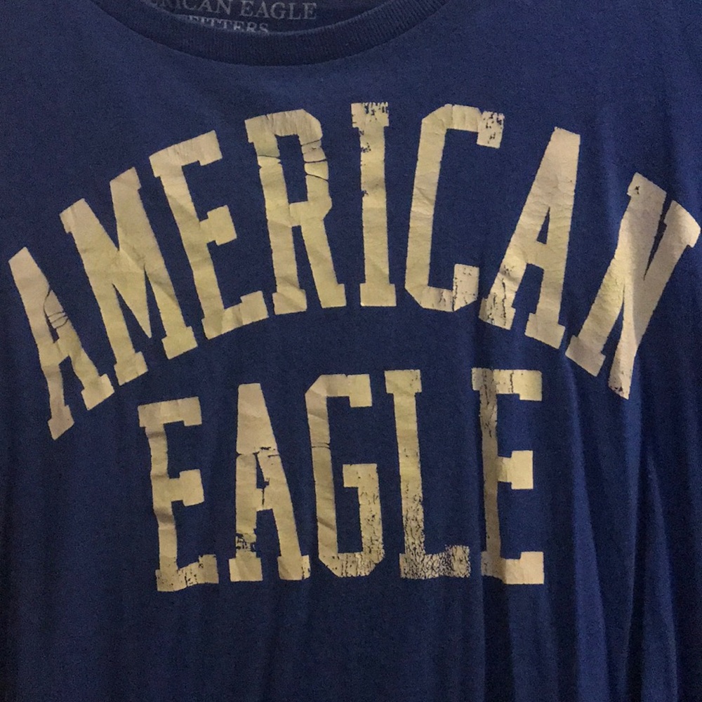 Gently worn men’s AE T-shirt